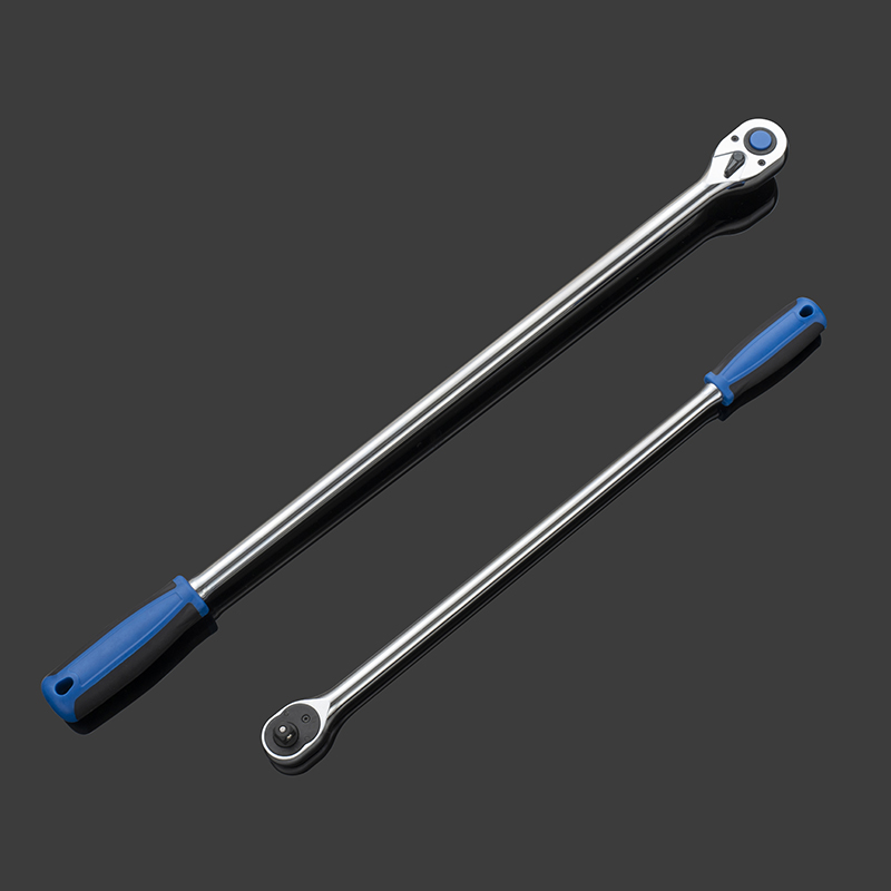 Extended ratchet wrench